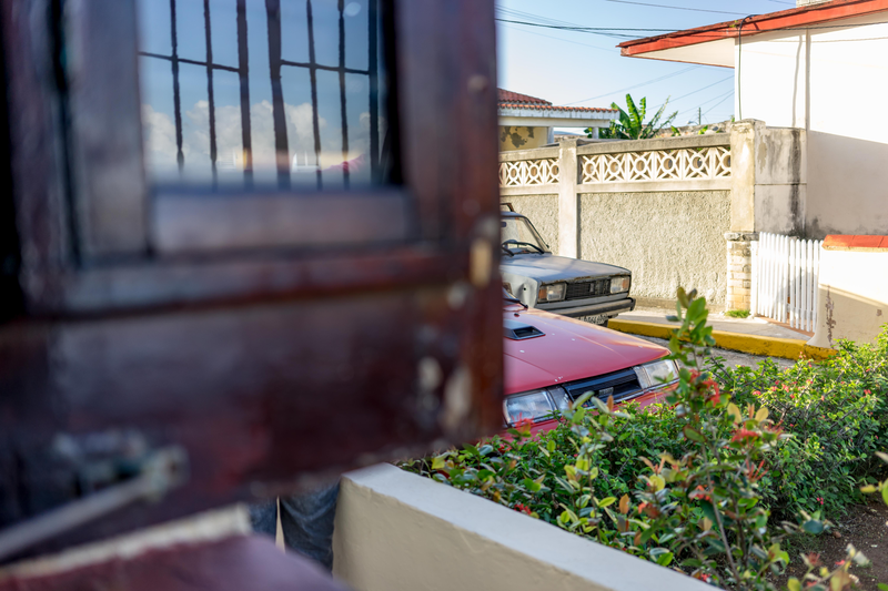 Illustration for article titled Here's What Cuba's Car Scene Looks Like In 2017